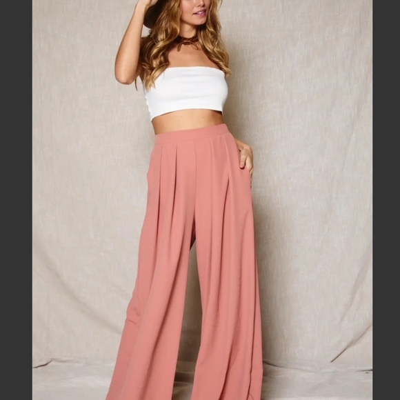#043 🛑L CHIC & FABULOUS WIDE LEG SOLID PLEATED PANTS - Picture 4 of 8